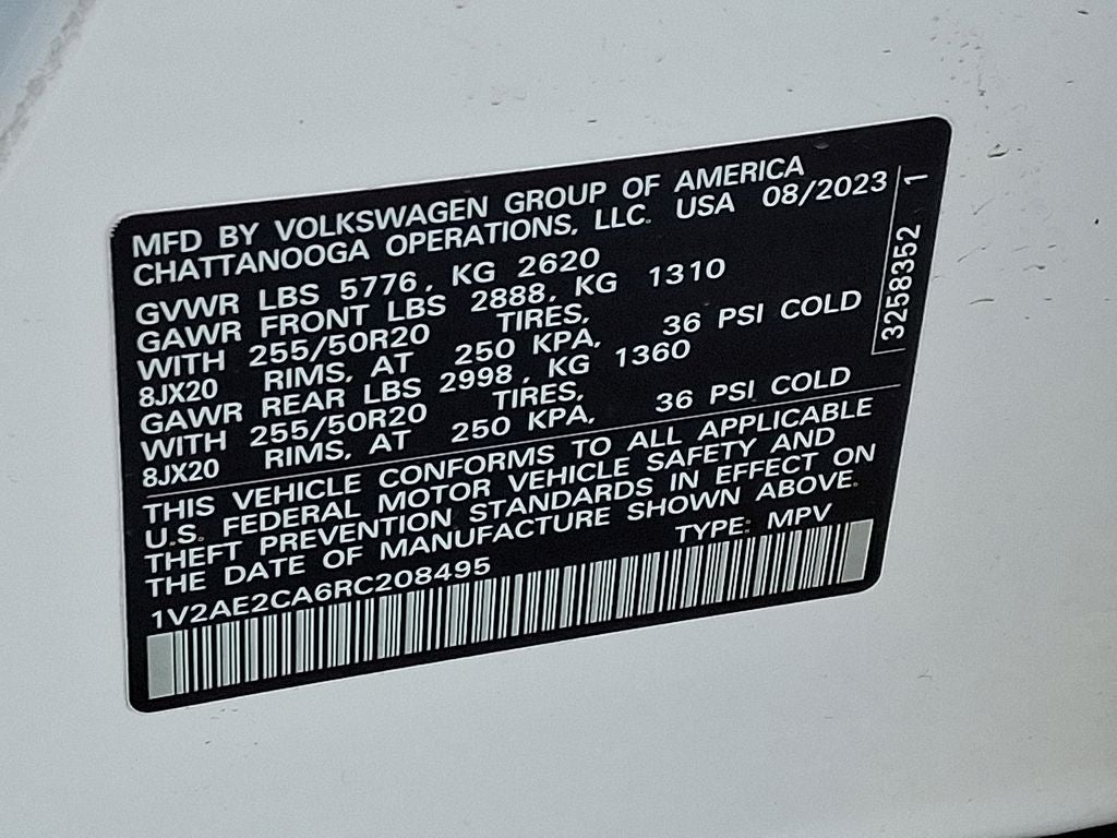 2024 Volkswagen Atlas Cross Sport 2.0T SEL R-Line