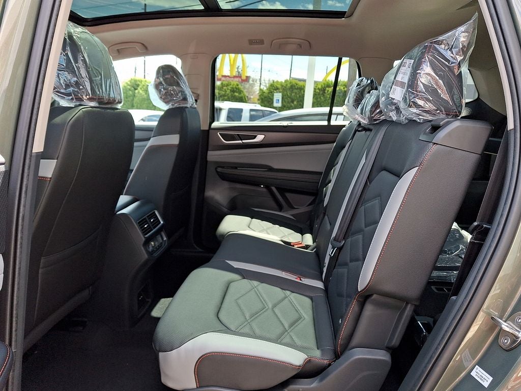 2026 Volkswagen Atlas 2.0T Peak Edition
