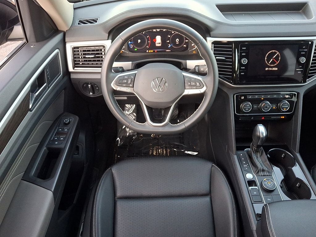 2023 Volkswagen Atlas 2.0T SE w/Technology
