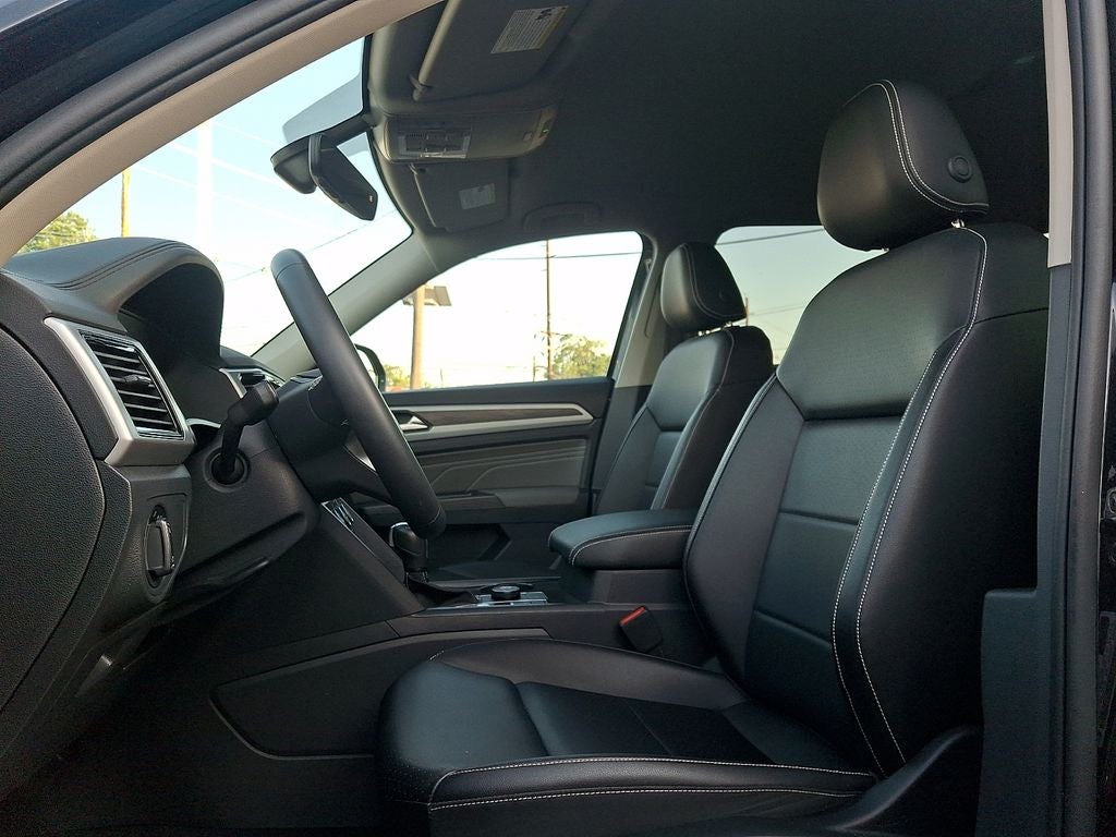 2023 Volkswagen Atlas 2.0T SE w/Technology