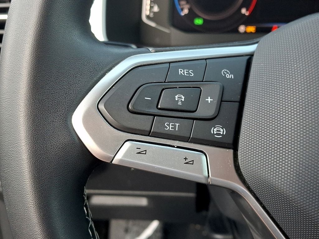 2023 Volkswagen Atlas 2.0T SE w/Technology
