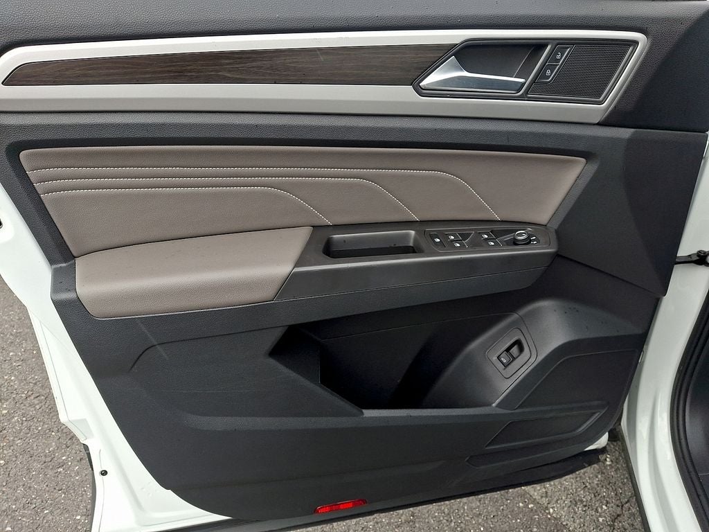 2023 Volkswagen Atlas 2.0T SE w/Technology
