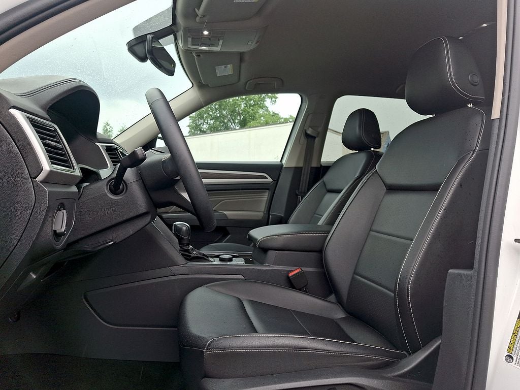 2023 Volkswagen Atlas 2.0T SE w/Technology
