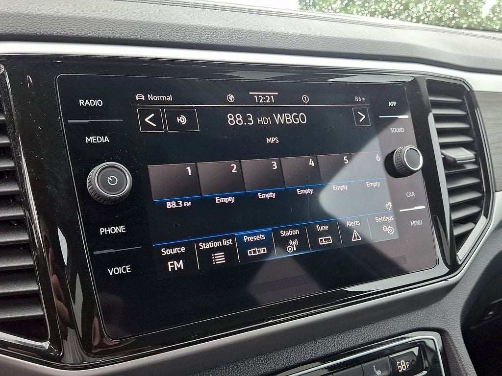 2023 Volkswagen Atlas 2.0T SE w/Technology