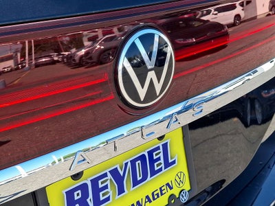 2026 Volkswagen Atlas SE w/Technology