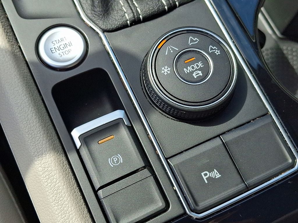 2023 Volkswagen Atlas 2.0T SE w/Technology