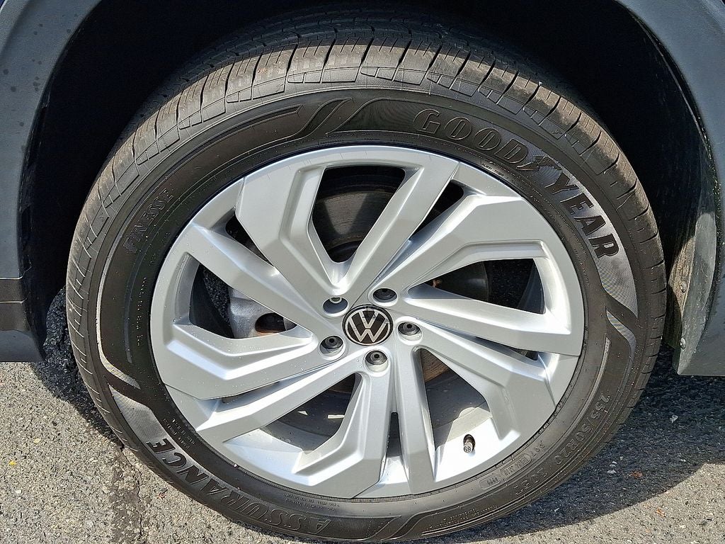 2023 Volkswagen Atlas 2.0T SE w/Technology