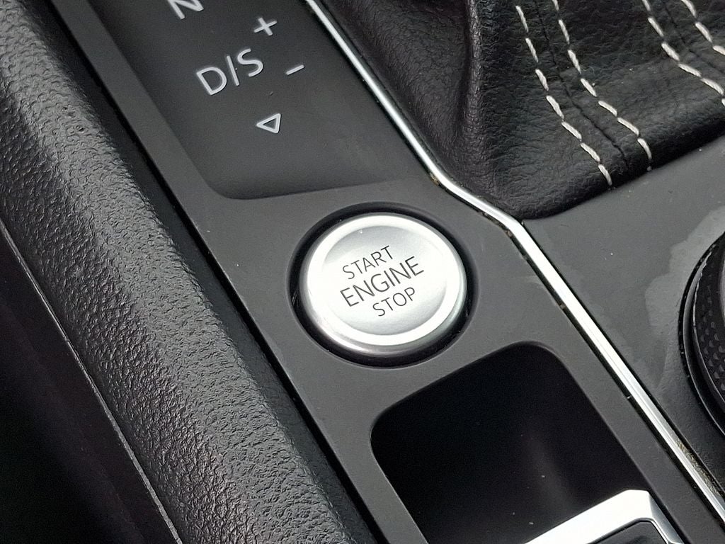 2023 Volkswagen Atlas Cross Sport 2.0T SEL R-Line