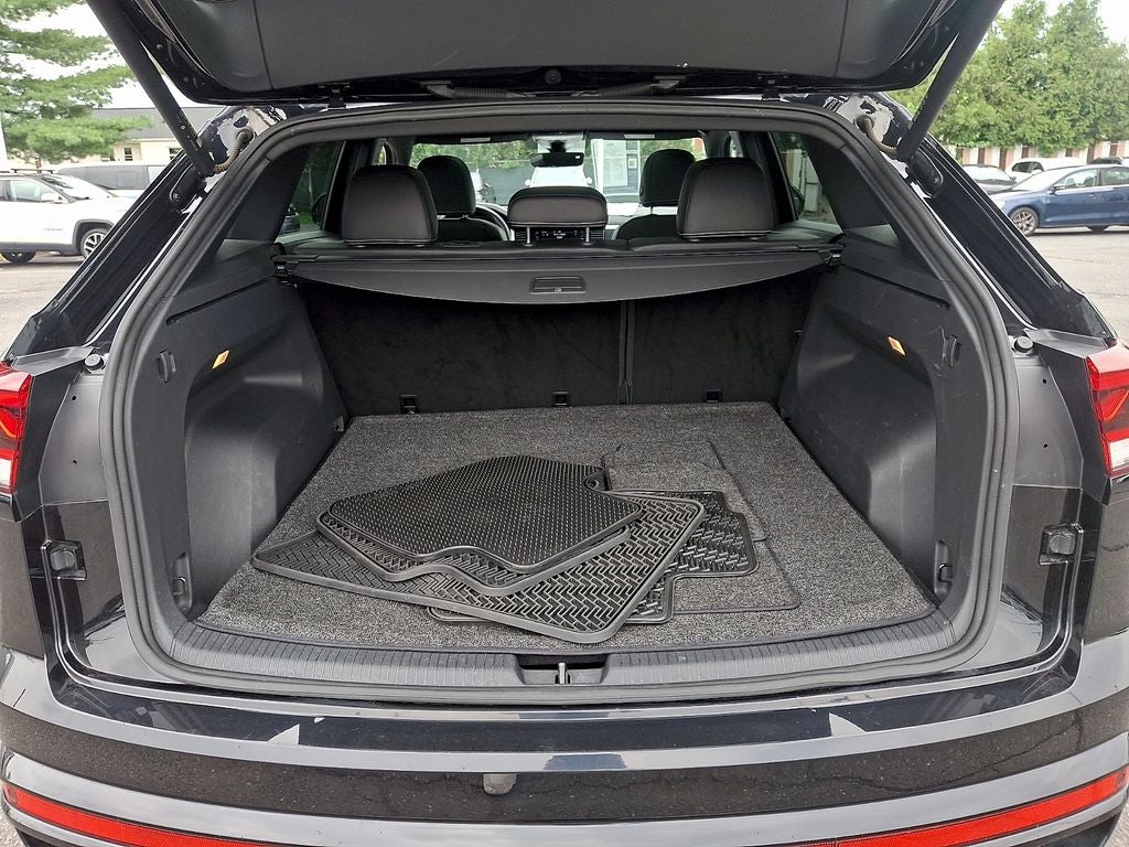 2023 Volkswagen Atlas Cross Sport 2.0T SEL R-Line