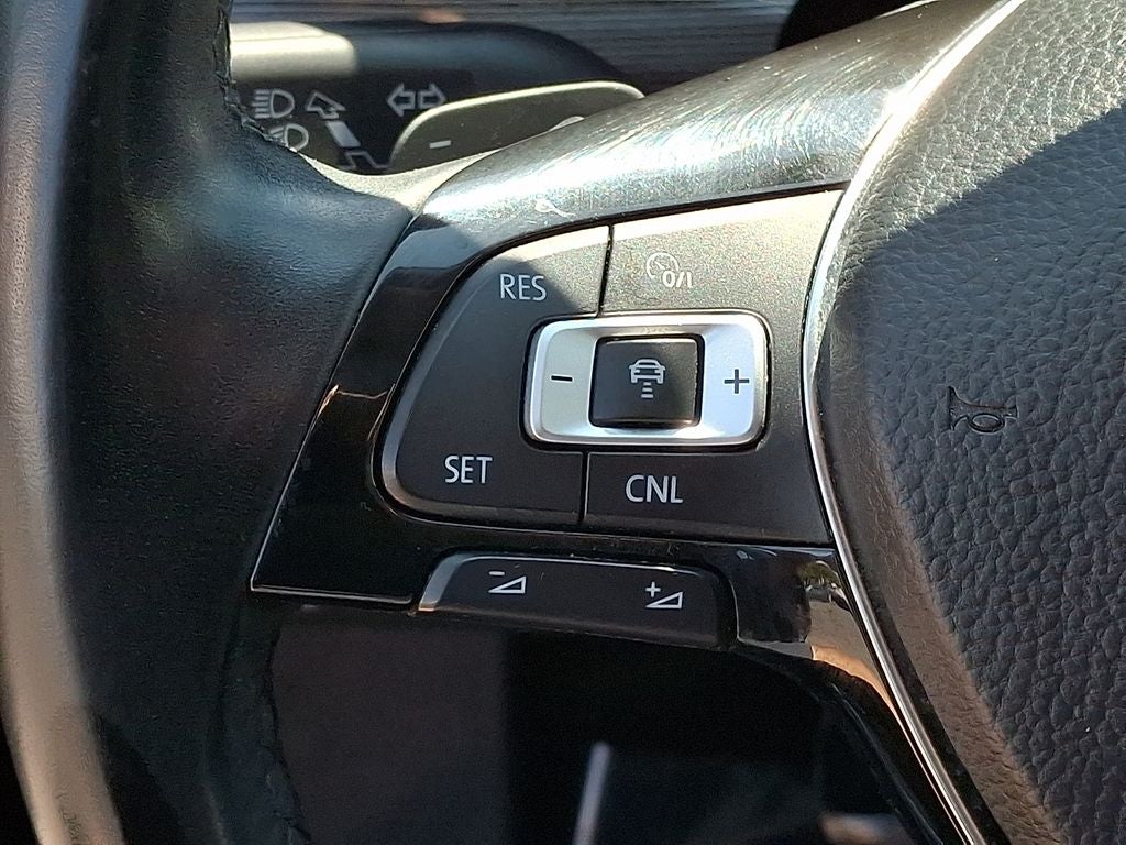 2020 Volkswagen Passat 2.0T R-Line
