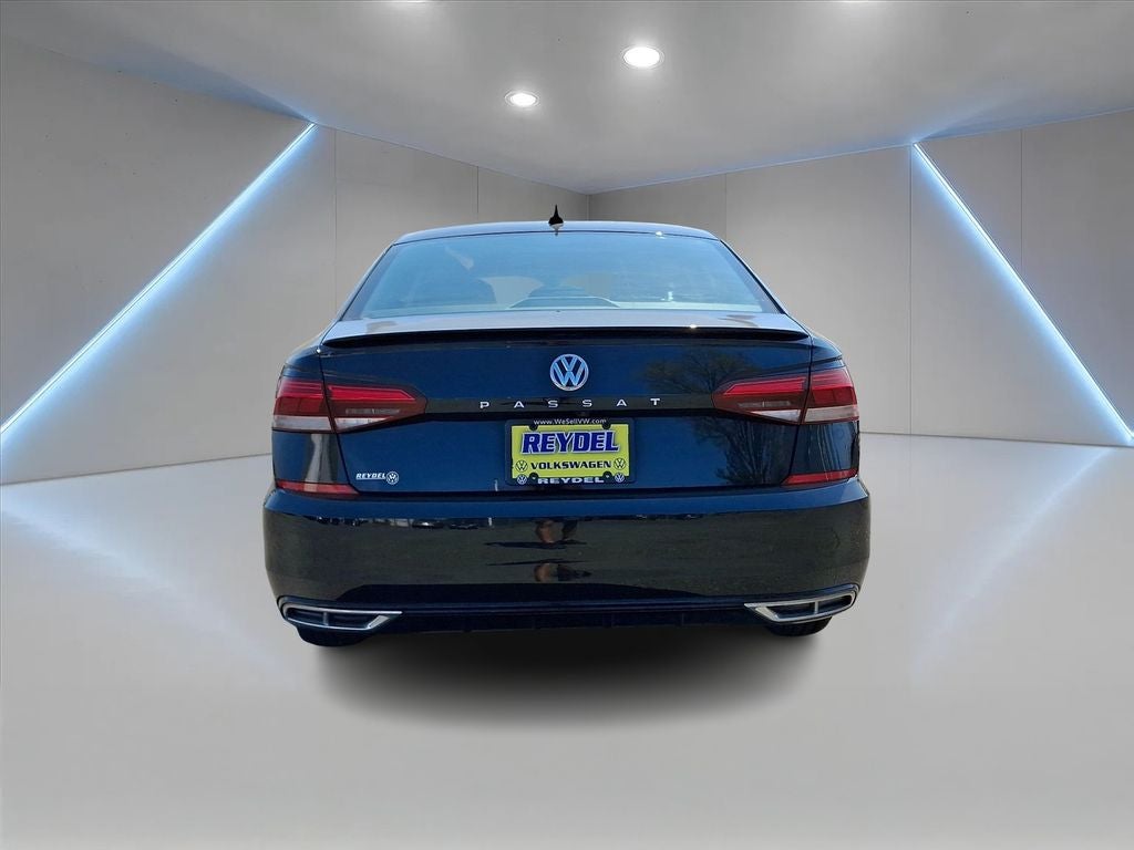 2020 Volkswagen Passat 2.0T R-Line