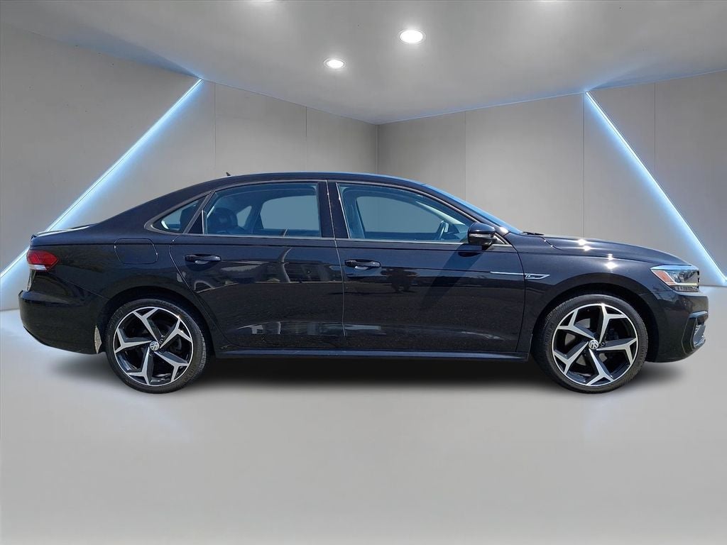 2020 Volkswagen Passat 2.0T R-Line