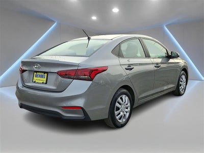 2022 Hyundai Accent SE