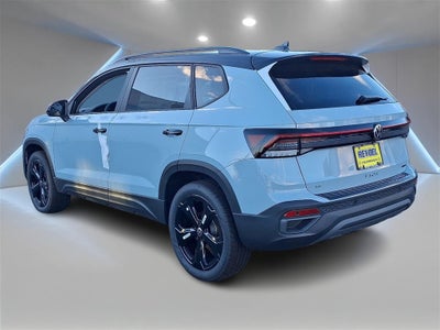 2025 Volkswagen Taos 1.5T SE Black