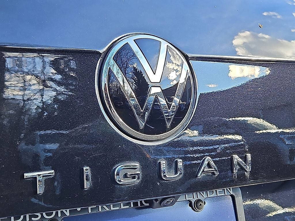 2022 Volkswagen Tiguan 2.0T SEL R-Line