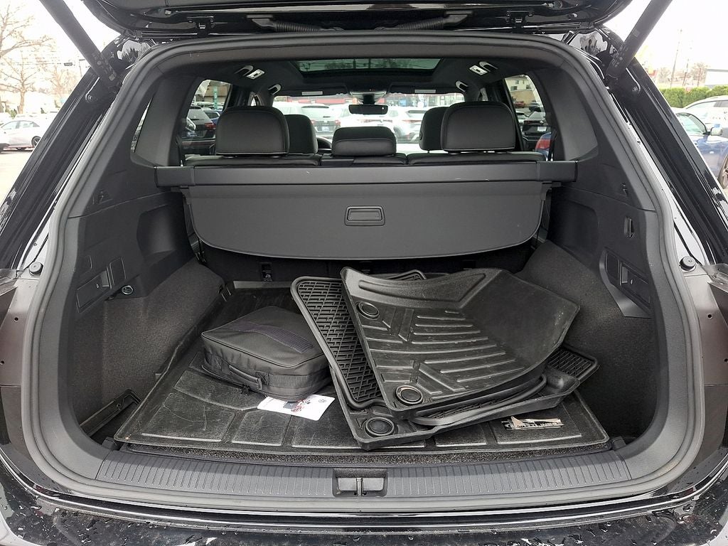 2023 Volkswagen Tiguan 2.0T SEL R-Line