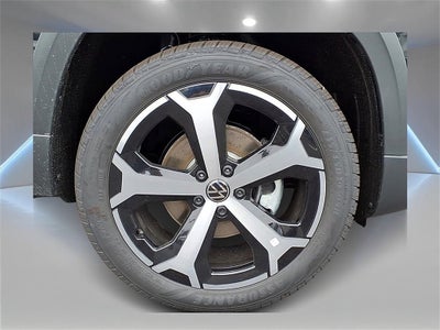 2025 Volkswagen Taos 1.5T SEL