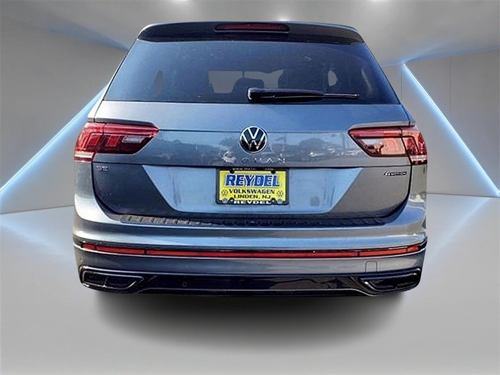 2024 Volkswagen Tiguan 2.0T SE R-Line Black