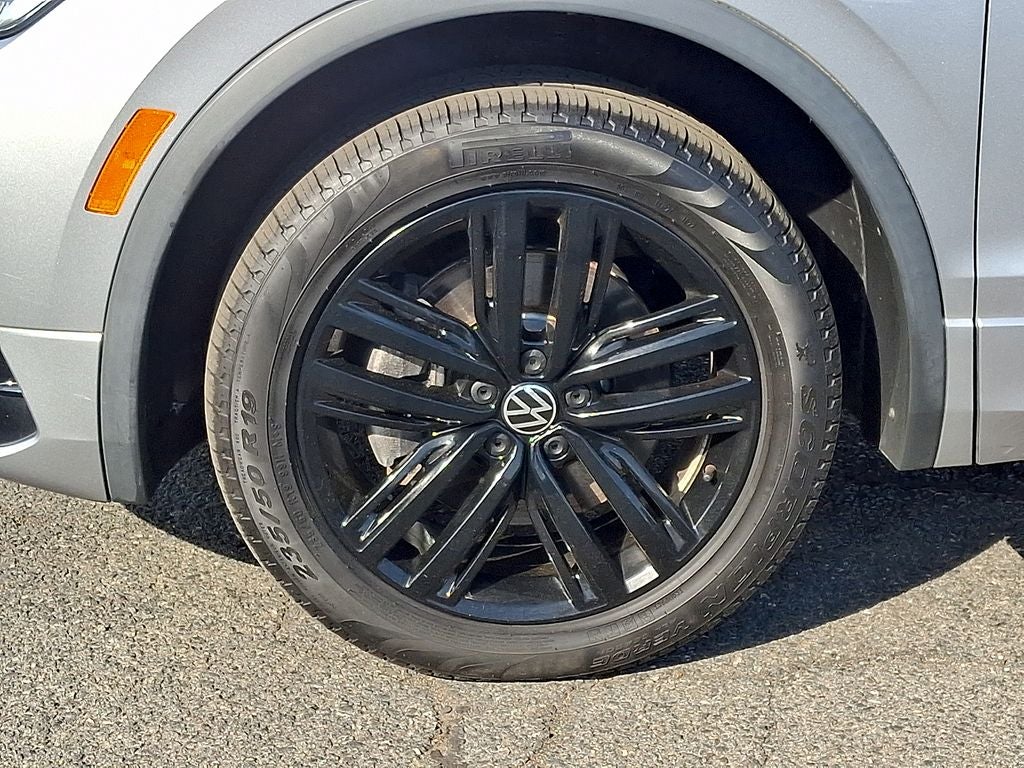 2022 Volkswagen Tiguan 2.0T SE R-Line Black