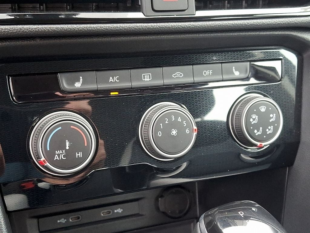 2025 Volkswagen Taos 1.5T S