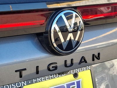 2026 Volkswagen Tiguan 2.0T SE R-Line Black