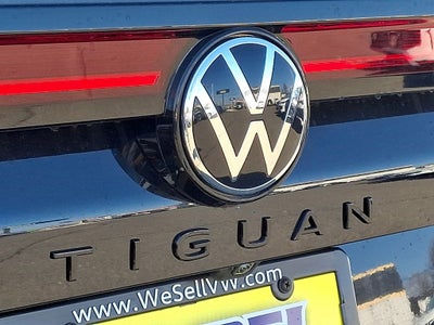 2026 Volkswagen Tiguan 2.0T SE R-Line Black