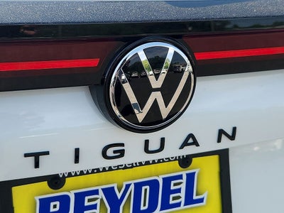 2026 Volkswagen Tiguan 2.0T SE R-Line Black