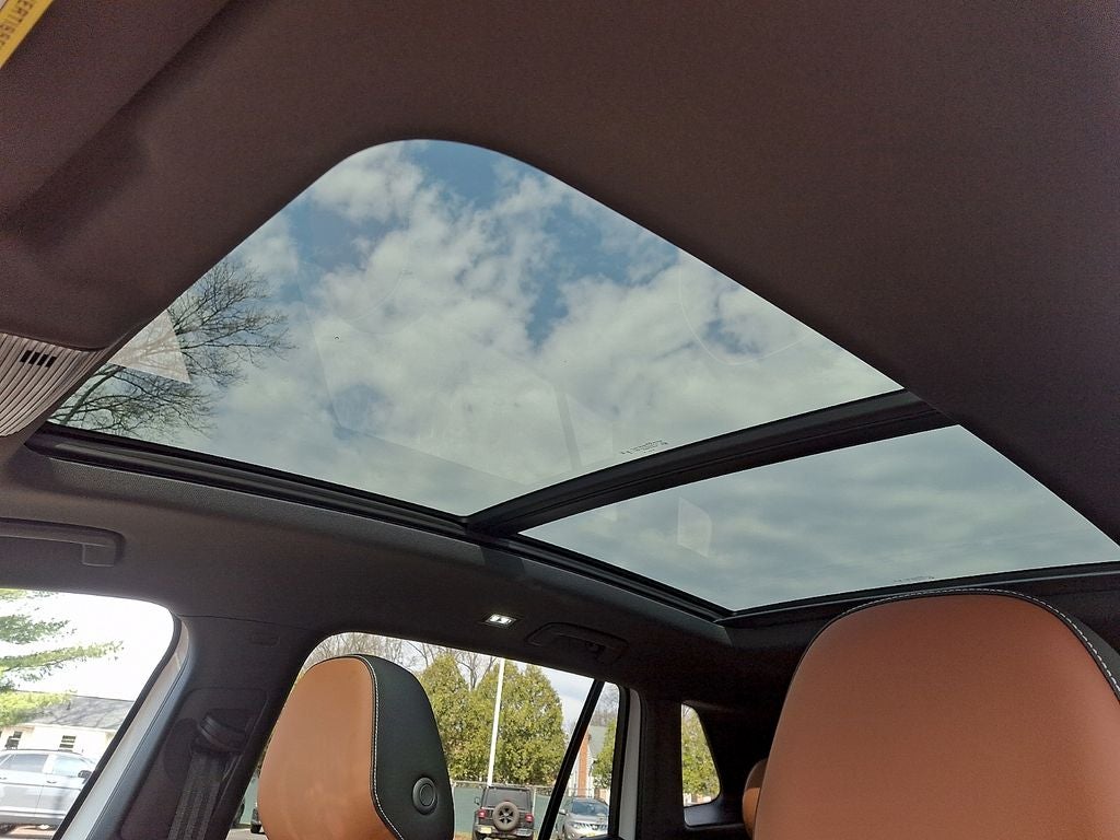 2025 Volkswagen Tiguan 2.0T SEL R-Line