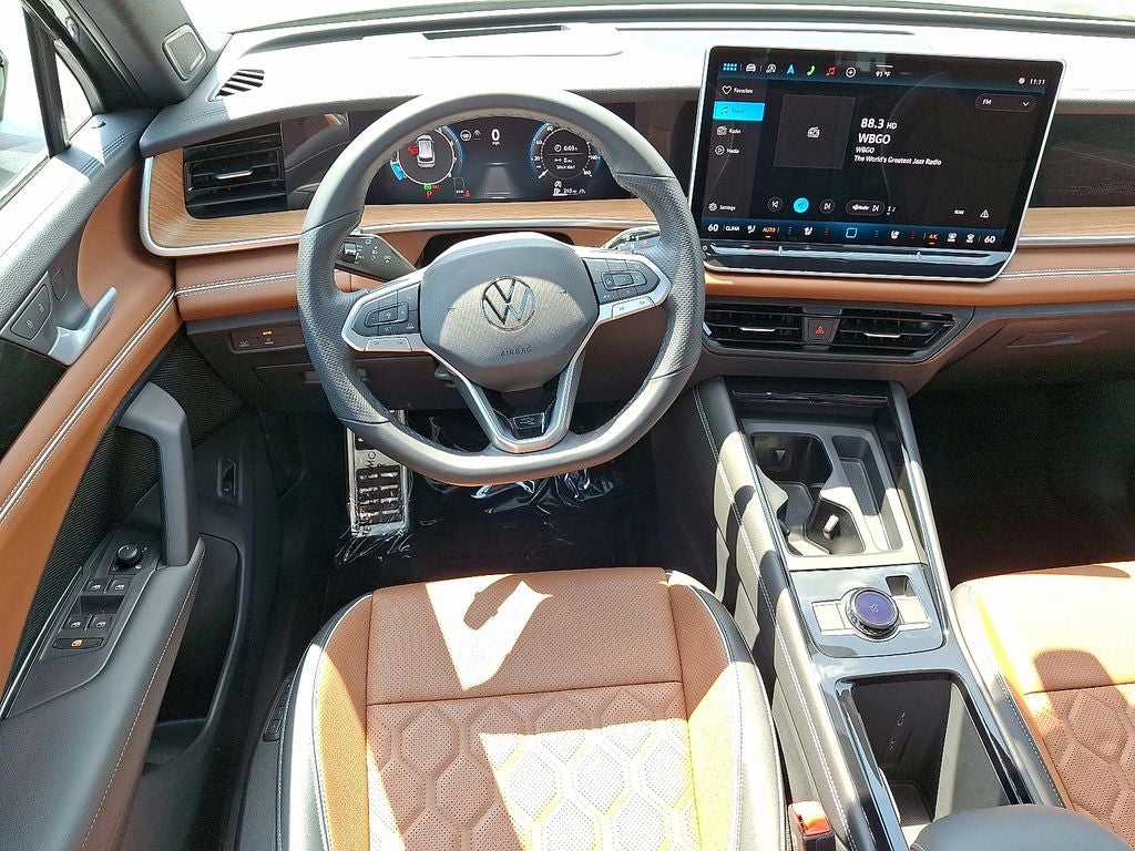 2025 Volkswagen Tiguan 2.0T SEL R-Line