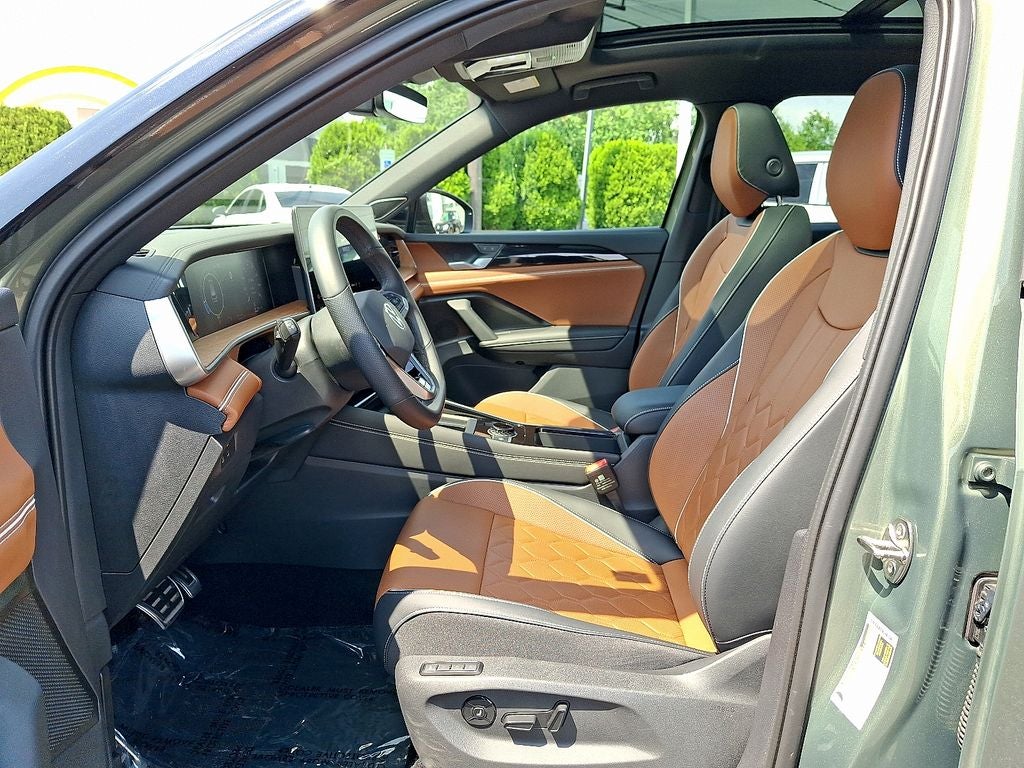 2025 Volkswagen Tiguan 2.0T SEL R-Line