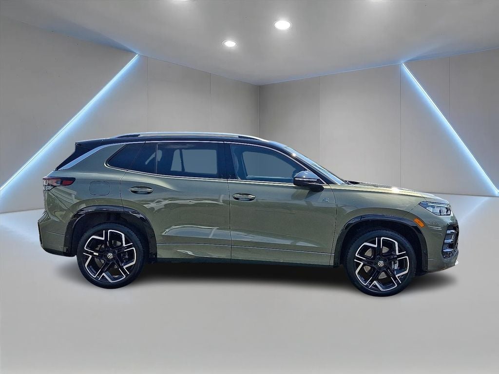 2025 Volkswagen Tiguan 2.0T SEL R-Line