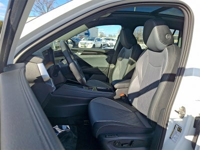 2025 Volkswagen Tiguan 2.0T SEL R-Line