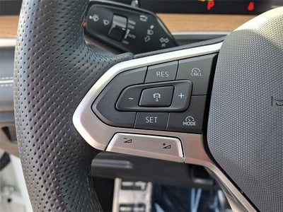 2025 Volkswagen Tiguan 2.0T SEL R-Line