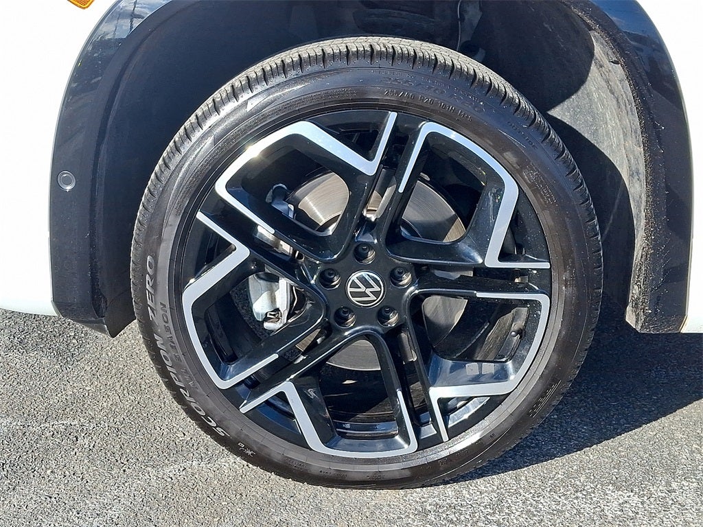 2025 Volkswagen Tiguan 2.0T SEL R-Line