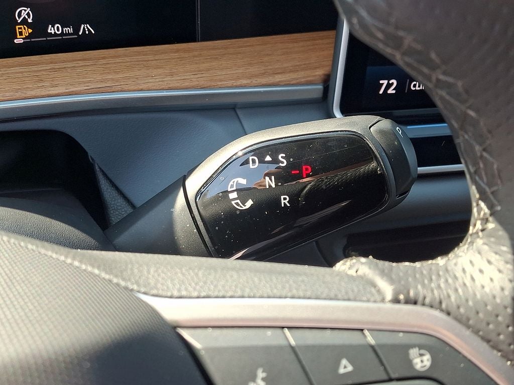 2025 Volkswagen Tiguan 2.0T SEL R-Line