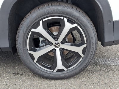 2025 Volkswagen Tiguan 2.0T SE