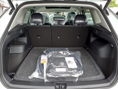 2025 Volkswagen Tiguan 2.0T SE