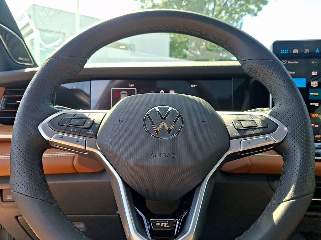 2026 Volkswagen Tiguan 2.0T SEL R-Line