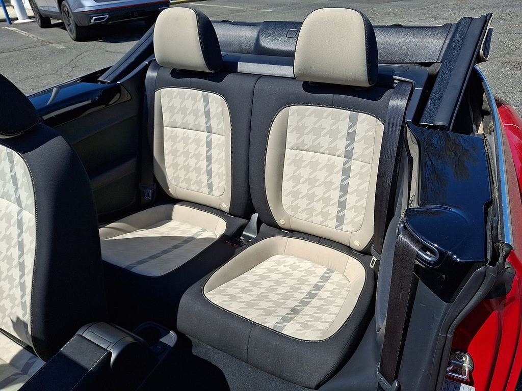 2018 Volkswagen Beetle 2.0T Coast