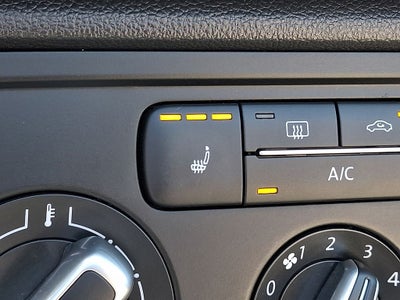 2018 Volkswagen Beetle 2.0T Coast