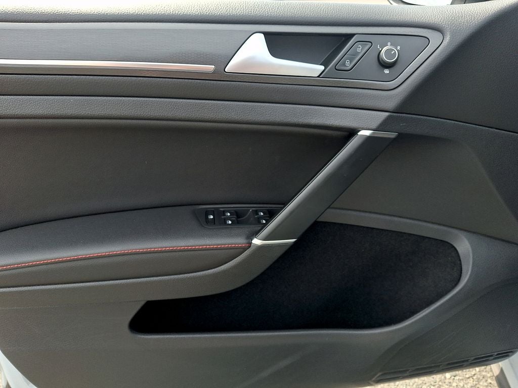 2021 Volkswagen Golf GTI 2.0T SE