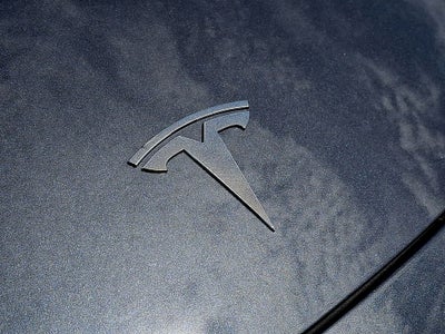 2023 Tesla Model 3 Base