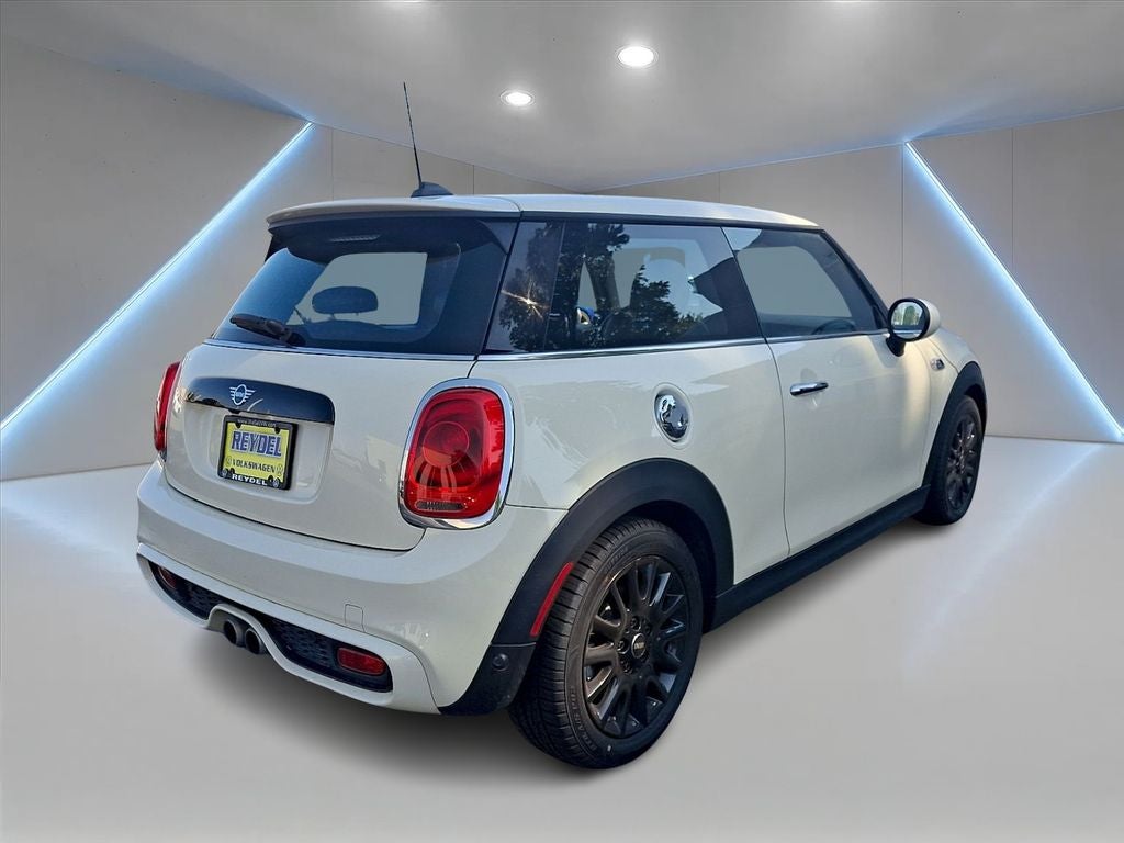 2019 MINI Cooper S Signature