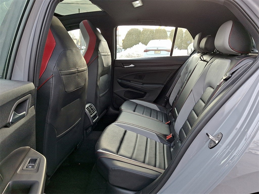 2024 Volkswagen Golf GTI 2.0T SE