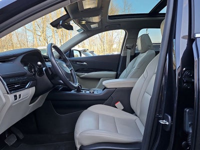 2023 Cadillac XT4 Premium Luxury