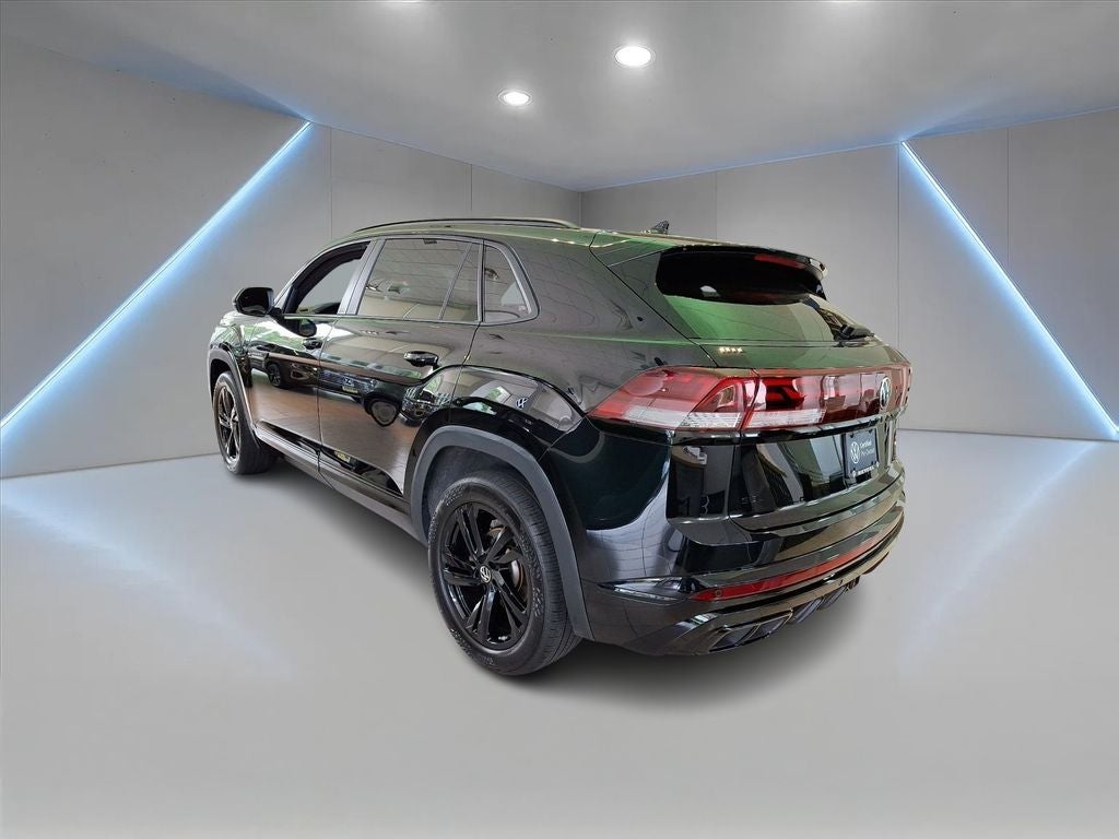 2026 Volkswagen Atlas Cross Sport 2.0T SEL R-Line Black