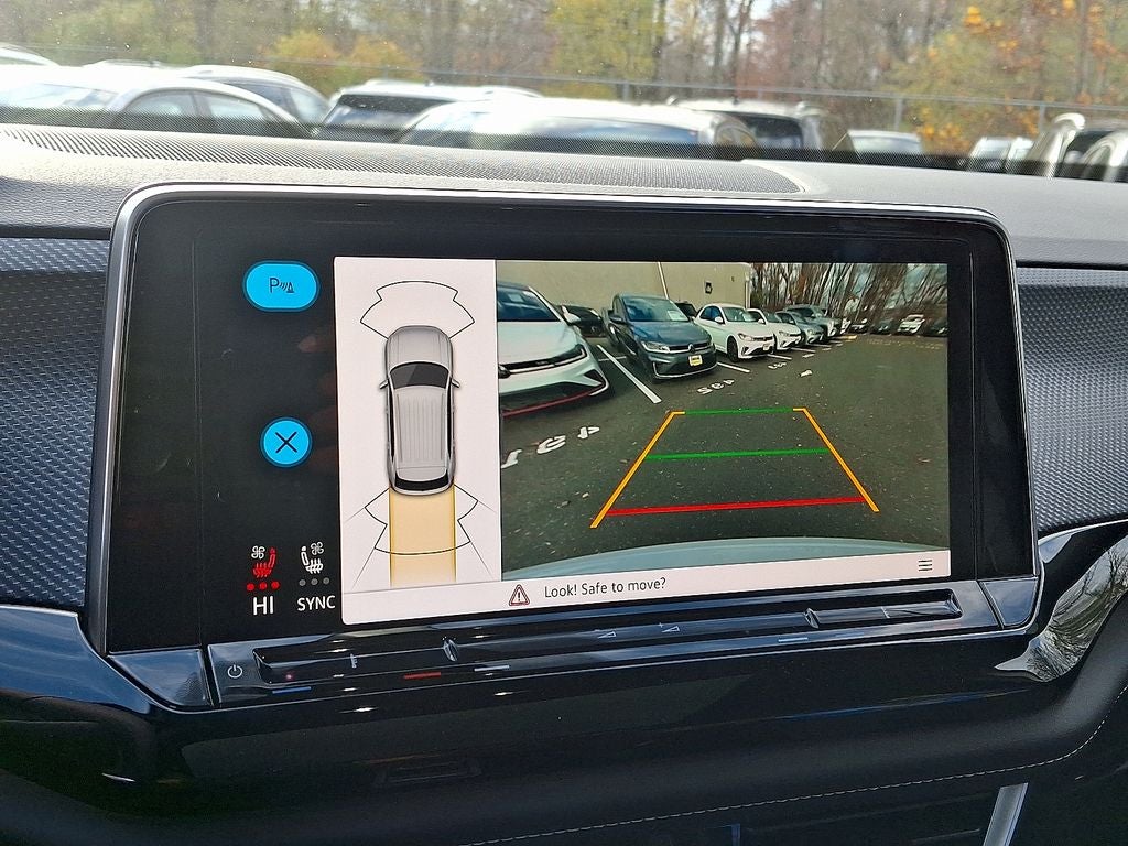 2026 Volkswagen Atlas Cross Sport 2.0T SEL R-Line Black