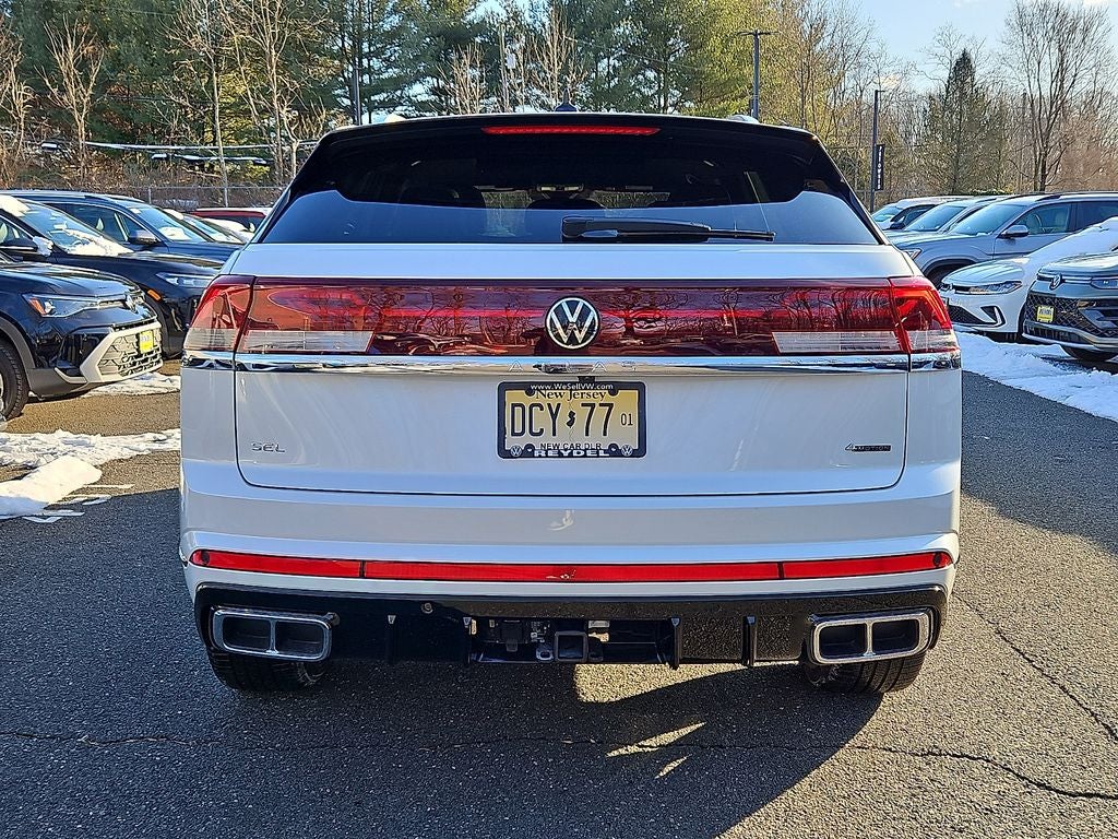 2024 Volkswagen Atlas Cross Sport 2.0T SEL R-Line