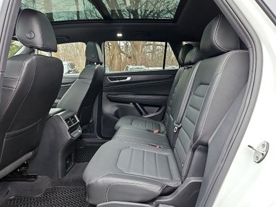 2024 Volkswagen Atlas Cross Sport 2.0T SEL R-Line