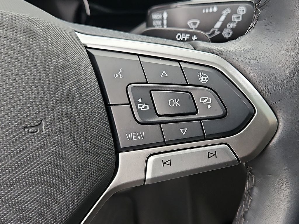 2024 Volkswagen Atlas Cross Sport 2.0T SEL R-Line